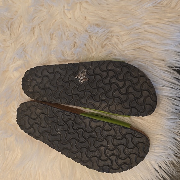 Cute green Birkenstock - Picture 2 of 3